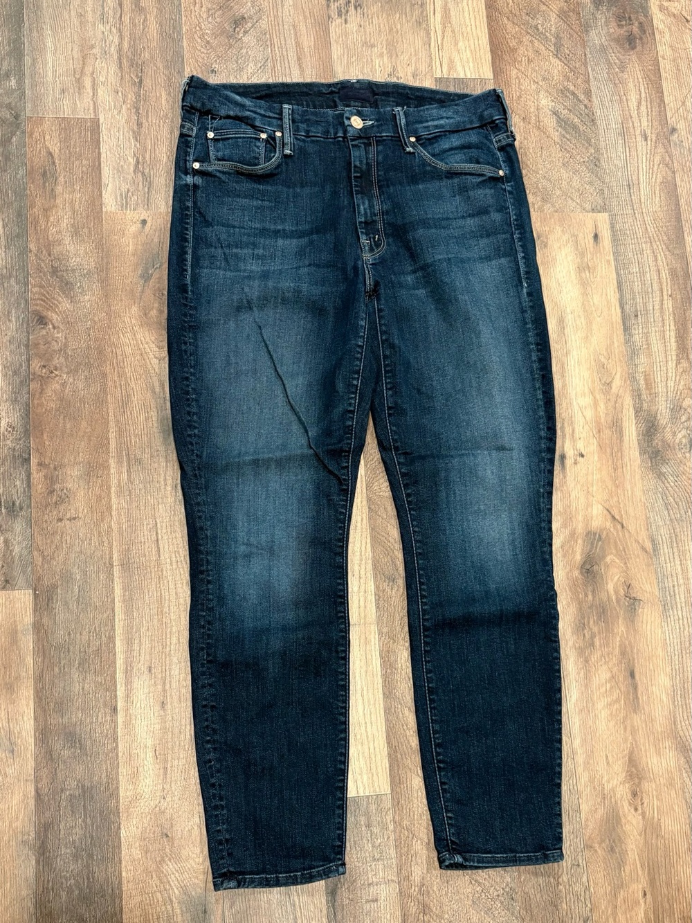MOTHER women’s Deep Indigo the Looker Crop Jeans size 30